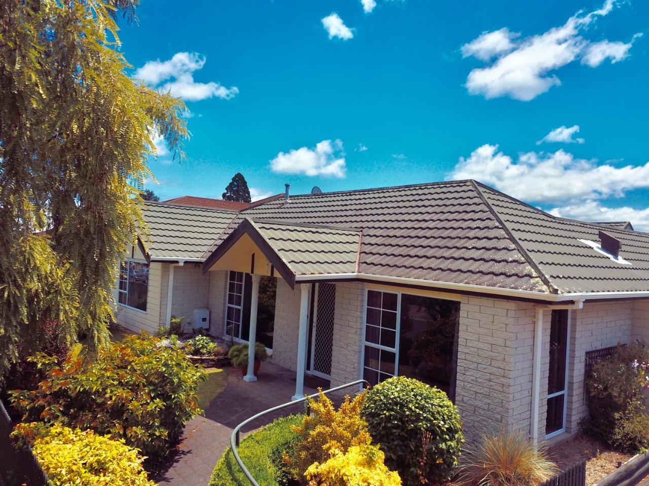 Tui House Villa Taupo Bagian luar foto