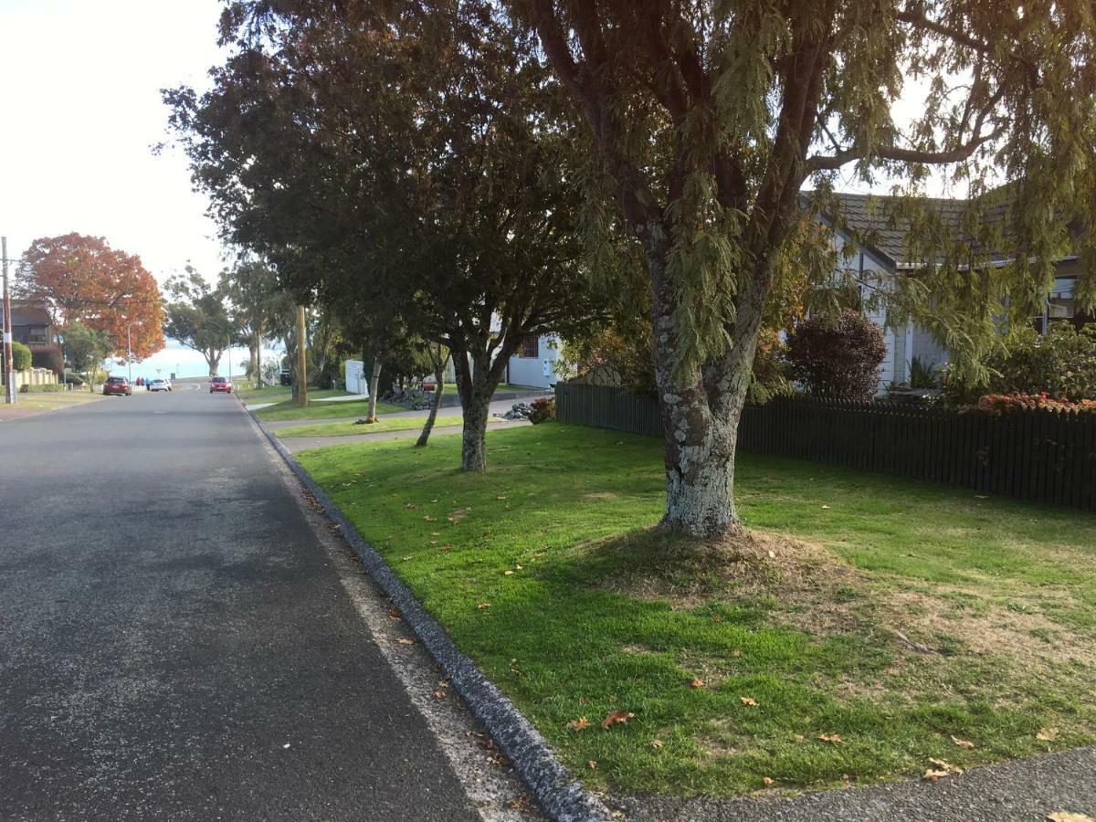 Tui House Villa Taupo Bagian luar foto